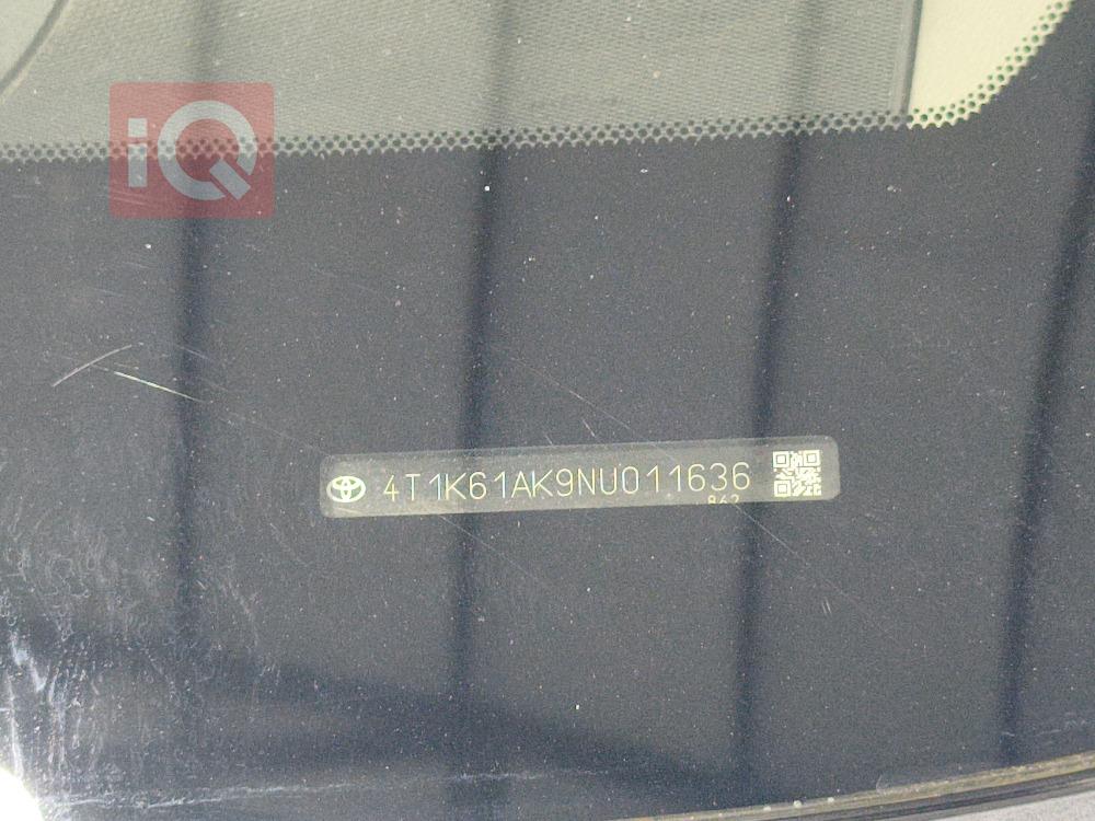 تۆیۆتا کامری